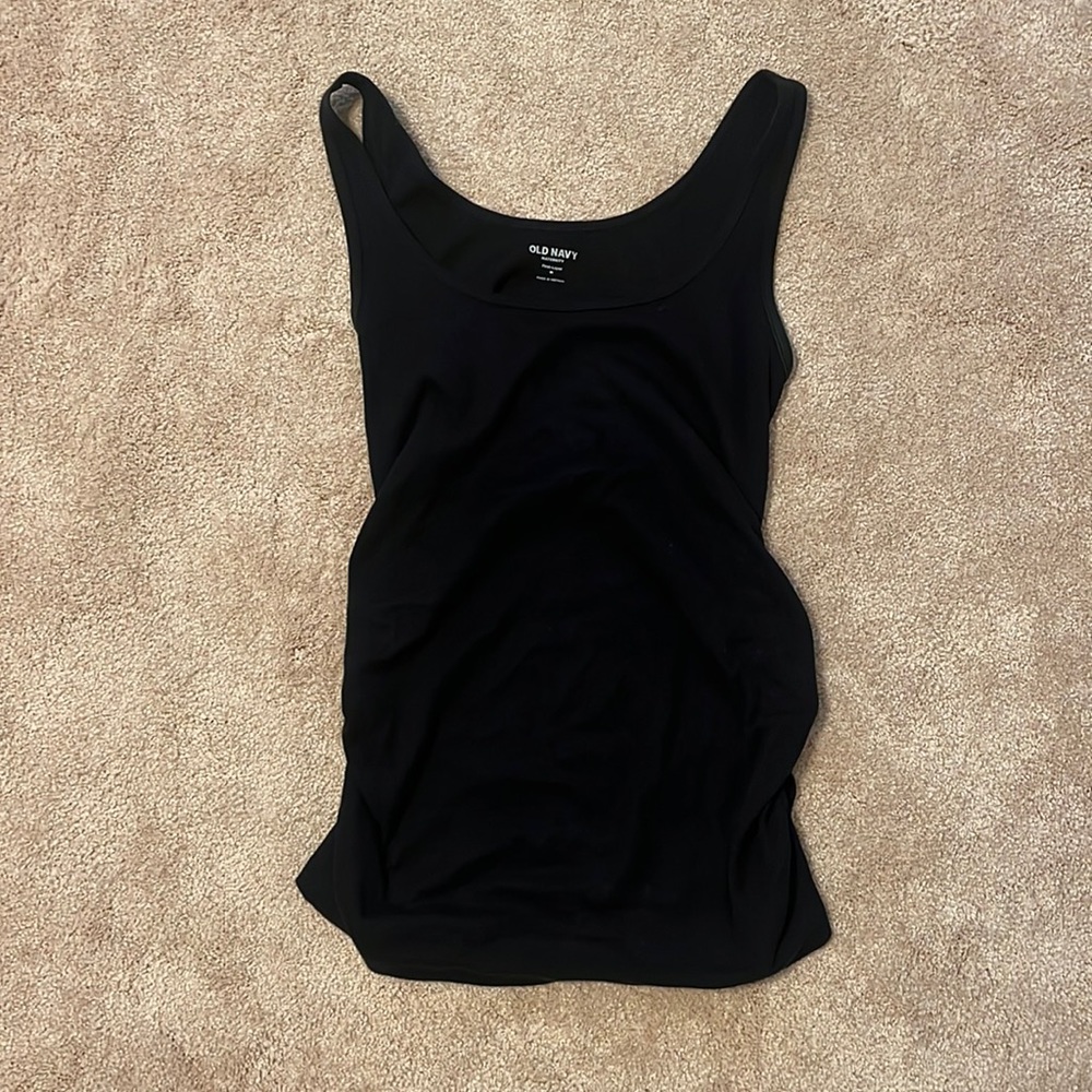 Old navy maternity tank top